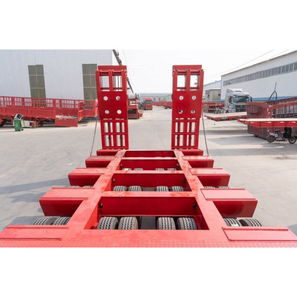 24hour Online Service Chinese Standard 60 Tons Lowbed Semi Trailer with Landing Gear