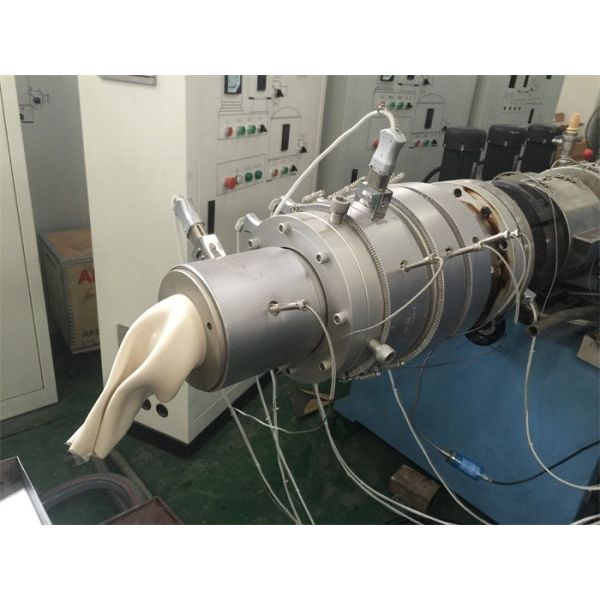 Three Layer Co - Extrusion PVC Pipe Production Line 75 - 315mm High Impact Strength