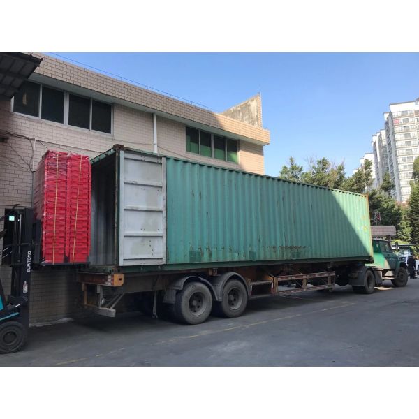 Light Duty Transportation Nesting 1200*1000 mm One-Way Packaging Plastic Pallets Black Color