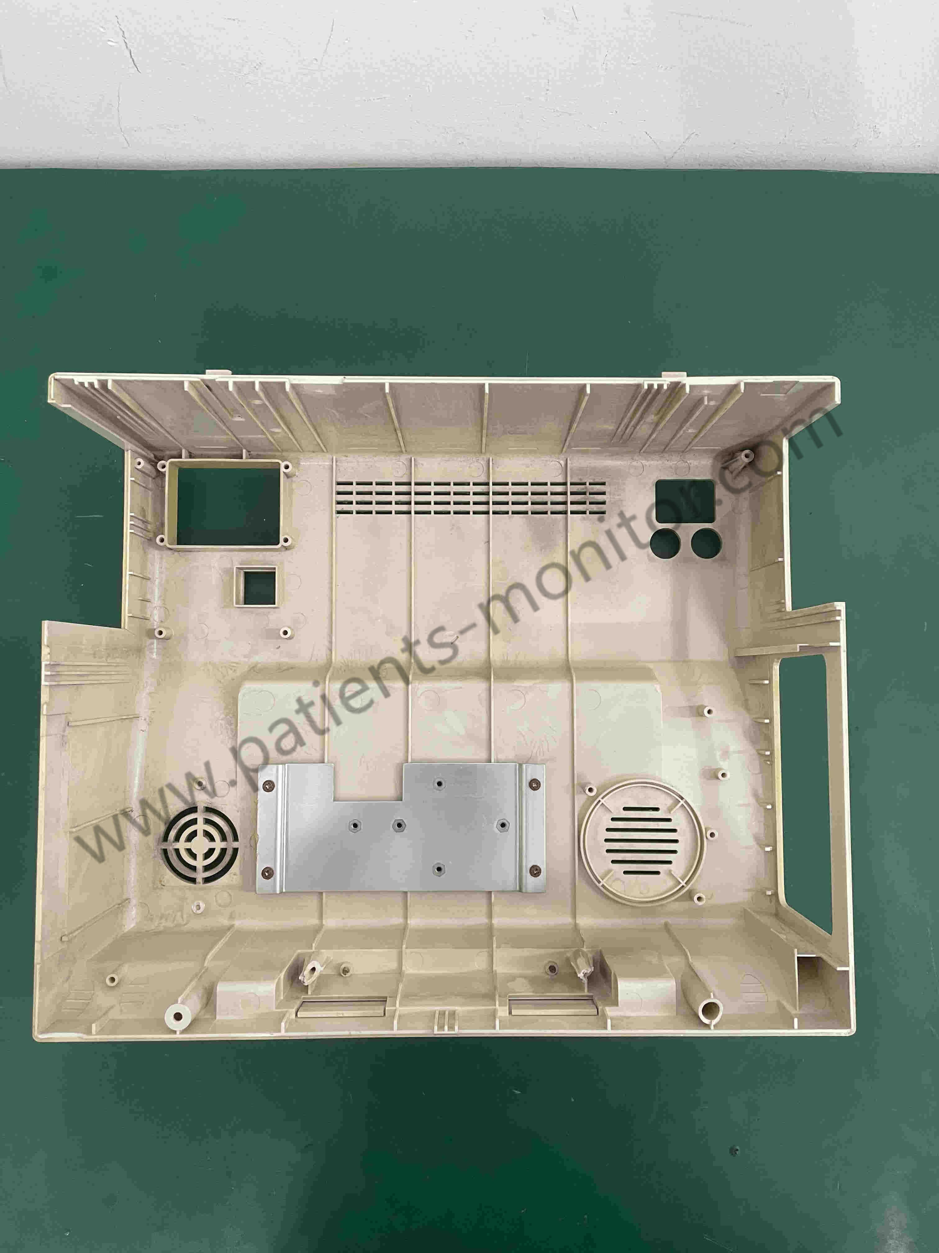 Quality Mindray MEC-1000 MEC1000 Patient Monitor parts Rear Housing In Good Shape for sale