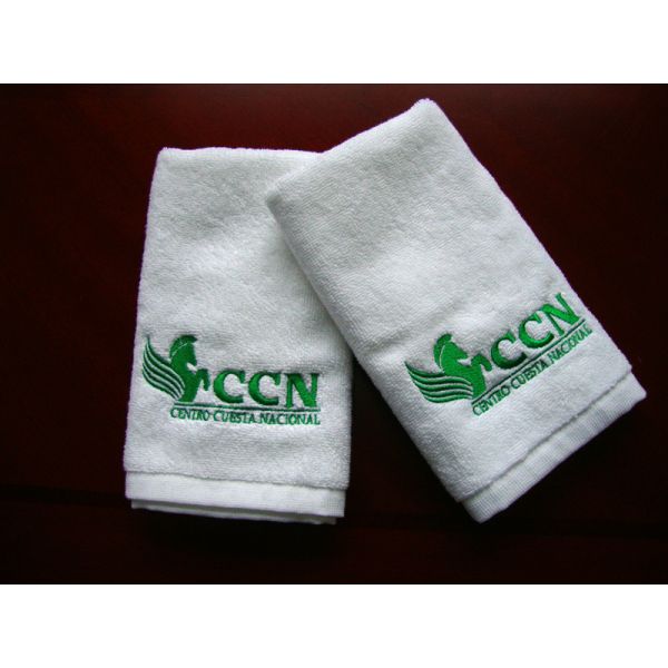 China Factory Professional Customized 100% Cotton Absorbent Embroidery Towel With Custom Logo