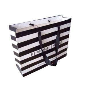 Quality Customed made apparel carrier paper bags for sale