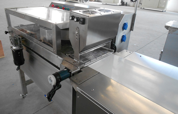 380v Chocolate Making Machine Enrobing Covered Commercial Chocolate Melting Machine