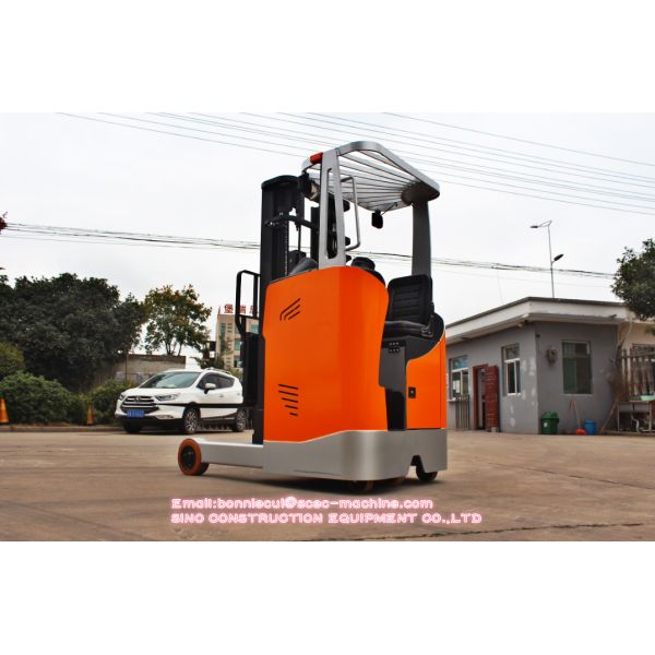 Compact Diesel Forklift Truck Seated Operation Electric Reach Truck Forklift