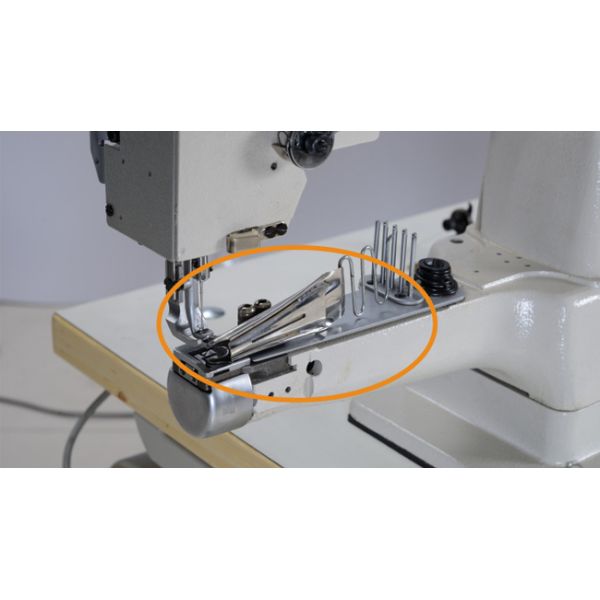 46mm Cylinder Bed 7mm Stitch Compound Feed Sewing Machine