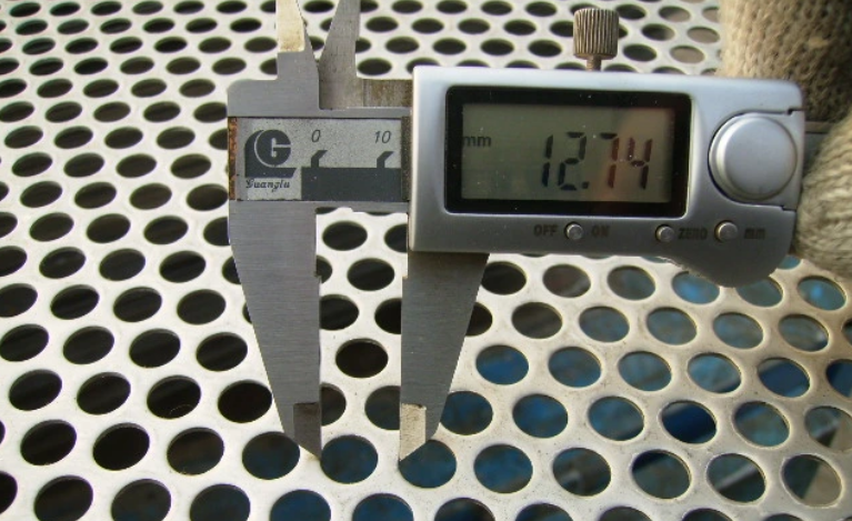 1mm 3mm 5mm 4X8 Perforated Finish Steel Sheet 304 316 430 Matt Ft Stainless Steel Sheet Price 0