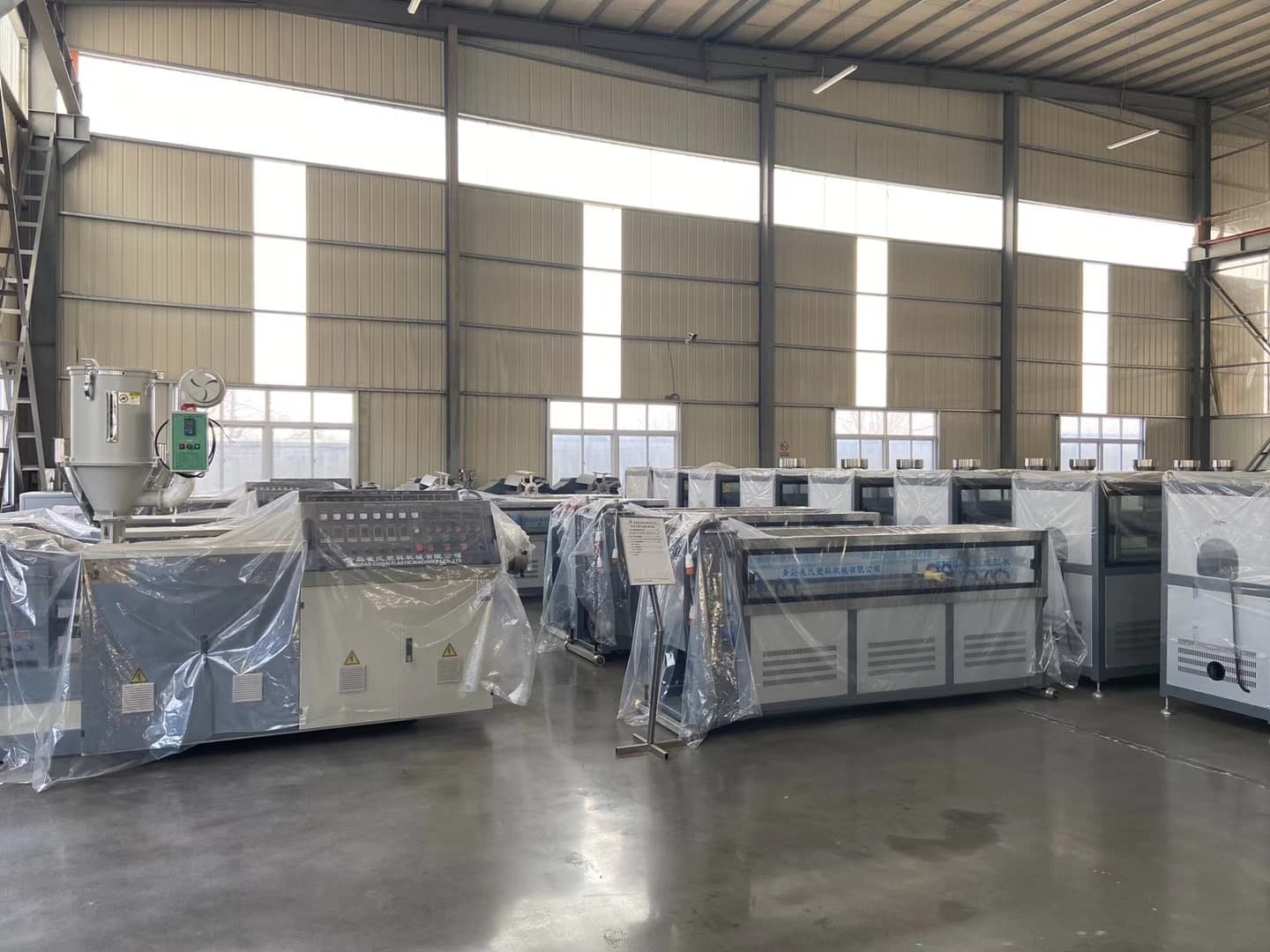 Single Screw Plastic Screw Extruder With Siemens Main Motor And Cooling System