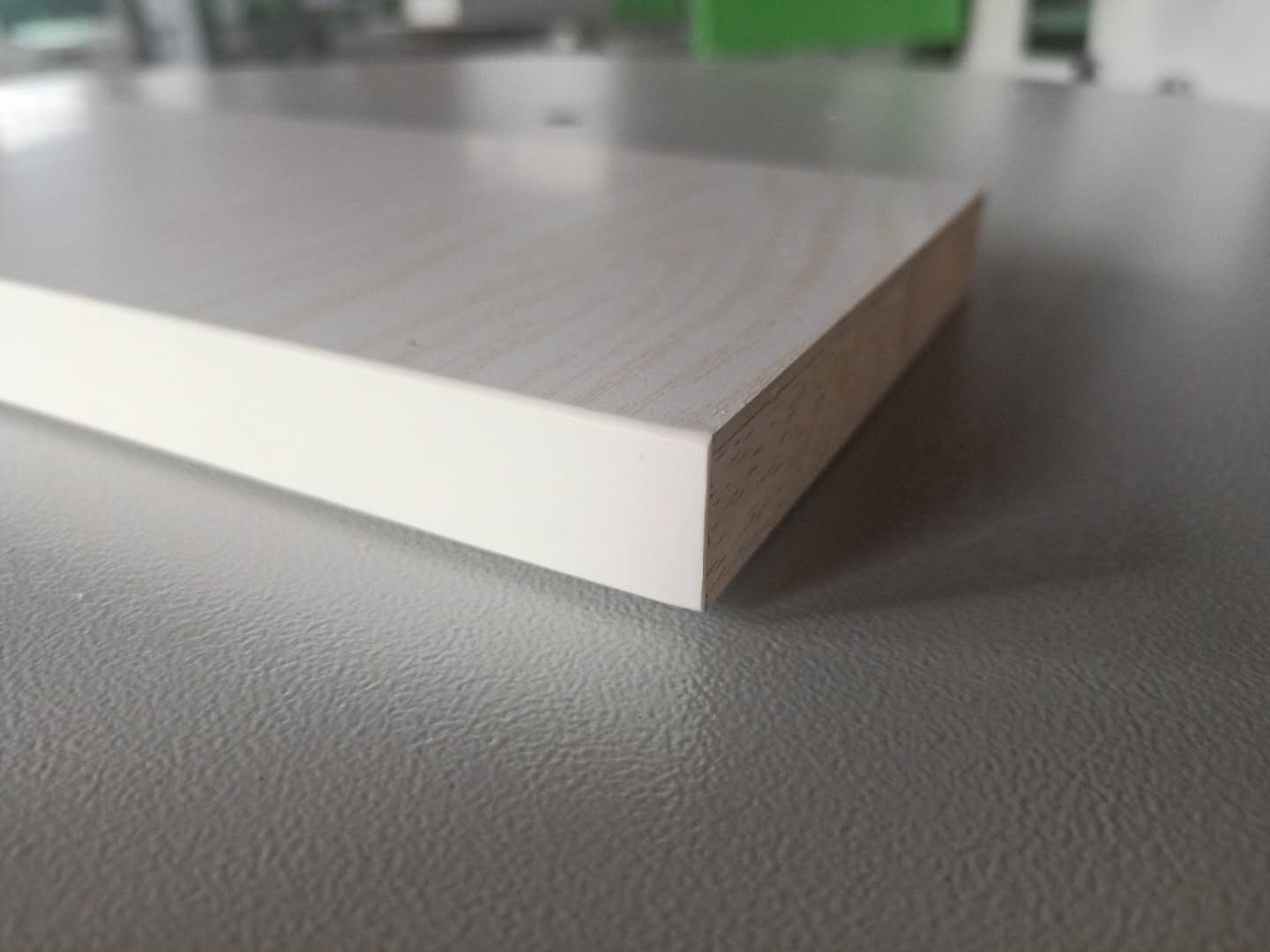 9kw CNC Edge Banding Machine Wood Panels Gluing Edge Lipping Machine 80mm