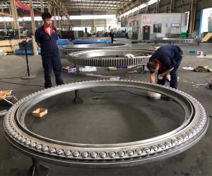Quality Triple Row Rubber Seal 42CrMo4V Geared Slewing Ring And Stacker Bearing Factory for sale