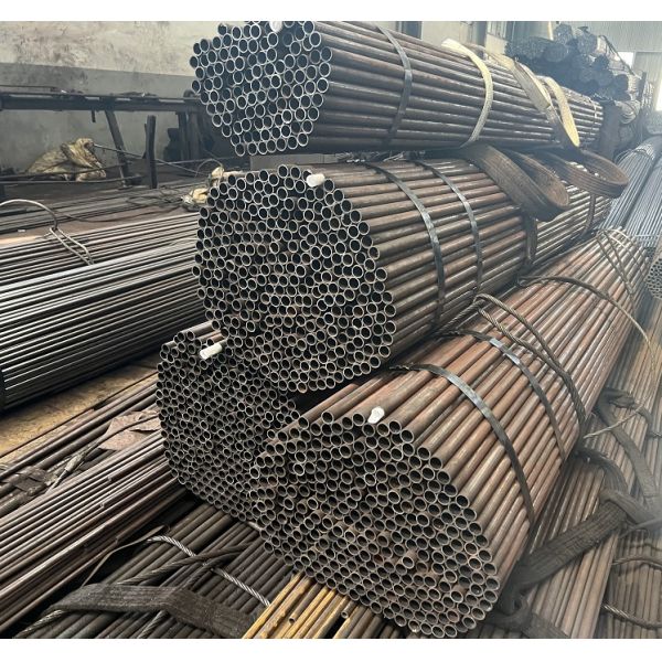 ASTM Carbon Steel Pipes And Round Tube A53 A36 Q345b 600mm