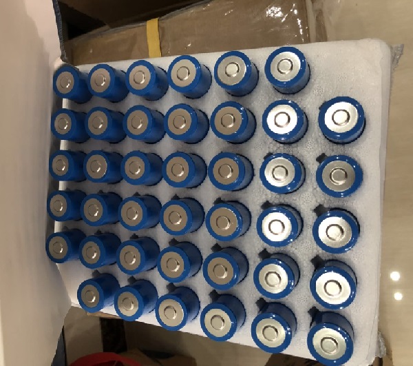 LiSOCl2 Battery ER26500 ER 3.6V 9000mAh with Stable Operation Voltage