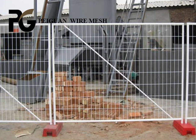 PVC Coated Construction Site Fencing , Outdoor Galvanized Construction Fencing