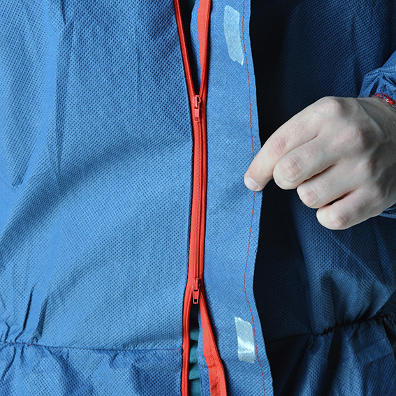 Liquid Proof Disposable Protective Coveralls Eco Friendly With Hood