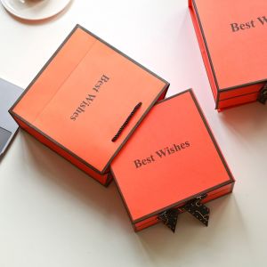 Quality Pre Wrapped Cardboard Flip Top Gift Boxes With Magnetic Catch for sale