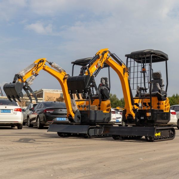 18-Type Household Mini Excavator Compact And Powerful For Various Tasks