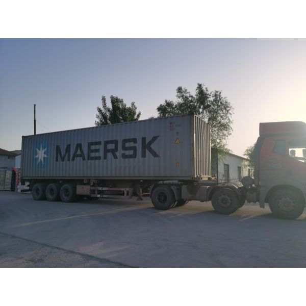 Empty Vodka Liquor Gin Rum Tequila Whiskey Whisky Brandy Spirit Glass Bottle With Cork 375Ml Customized Shape