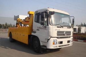 Durable Hydraulic 6000kg Wrecker Tow Truck , Highway / City Road Occasion Breakdown Truck