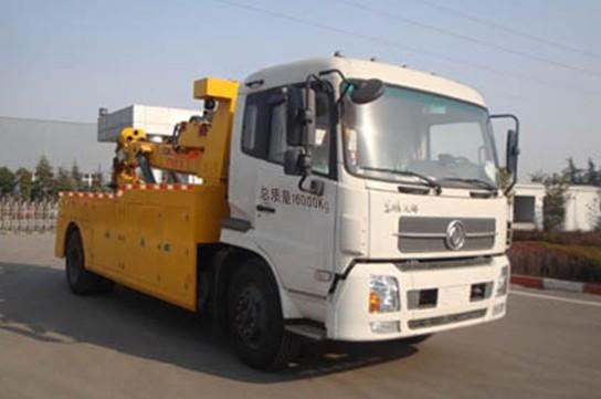 Buy Durable Hydraulic 6000kg Wrecker Tow Truck , Highway / City Road Occasion Breakdown Truck at wholesale prices
