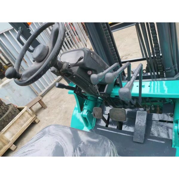 Industrial Handling Trucks FD30NT 3T Used Mitsubishi Forklift