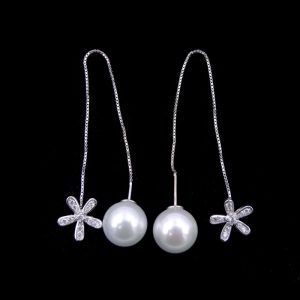 Lady Silver Pearl Earrings Elegant Design / CZ Jewellery Freshwater Pearl