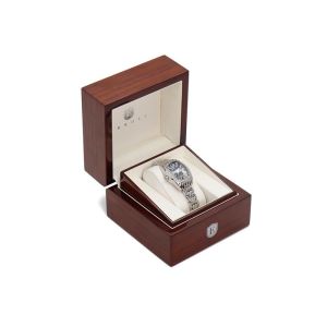 China Classical Single Watch Presentation Box Gloss Lacquer Solid Wood Material on sale