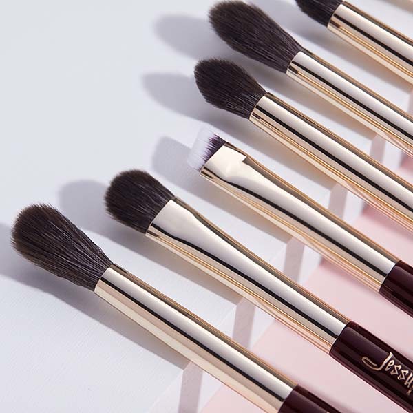 Soft Bristles Cosmetic Brush Set Zinfandel Color Aluminium Ferrule