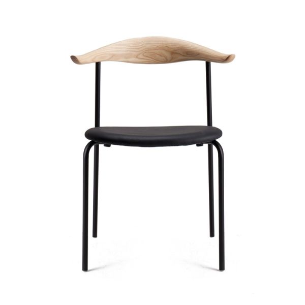 Replica Hans Wegner Chair Fashionable For Hotel / Restaurant / Home