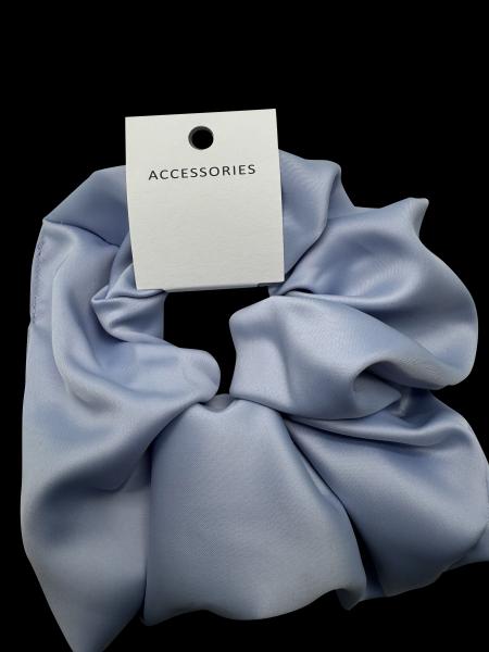 Buy Custom Logo Mulberry Silk Scrunchies 22 Momme Hair Ties at wholesale prices