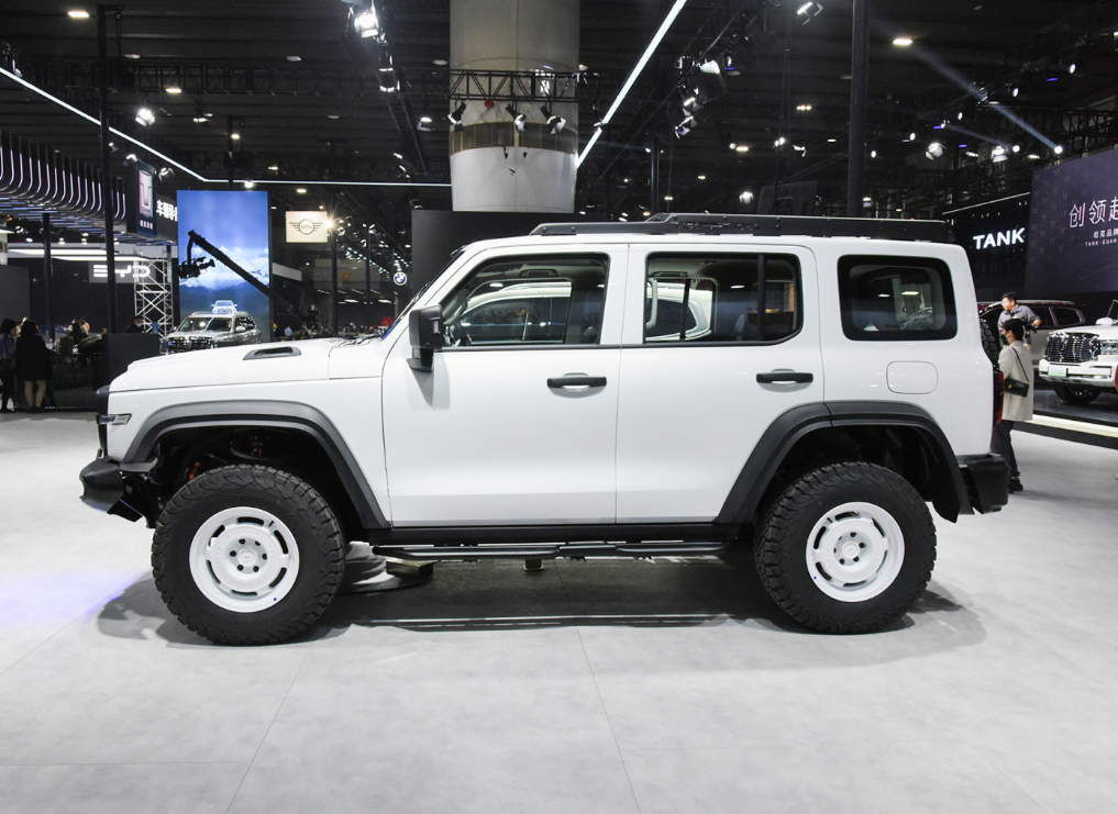 2024 GWN TANK 300 Car Hybrid 4WD Gasoline SUV 2.0T City Edition 5 Seats Midsize SUV