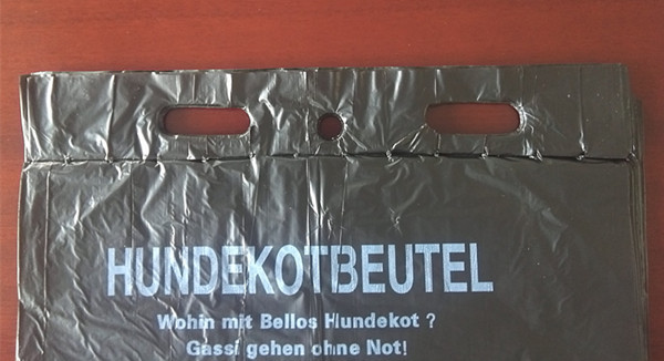 Colored Eco Friendly Dog Poop Bags Recyclable With Customized Printing