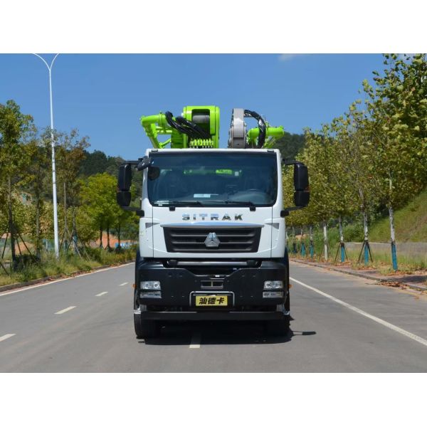 Original Zoomlion truck mounted concrete pump 60m With Sitrak Chassis