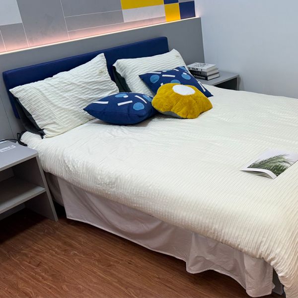 Customised Modern Wooden Hotel Bedroom Furniture Sets Apartment Bedroom Set