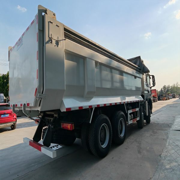 Used Dump Truck Howo TX Sinotruk Howo 8x4 Tipper 12 Wheeler