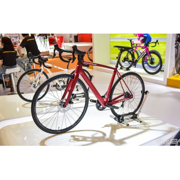 45km/H 26 Fat Tire Electric Bike , Shimano Geared Carbon Fiber E Bike