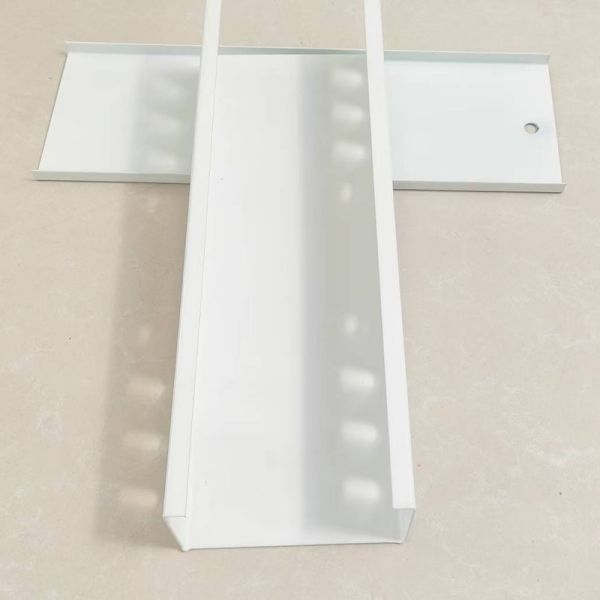 Customized Hot Dip Galvanized Steel Electrical Cable Trays Powder Coated 2-8m