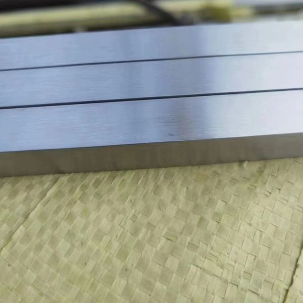 Bright Anneal Cold Drawn Bright Bar 304 316L 2205 2507 321 Cold Rolled