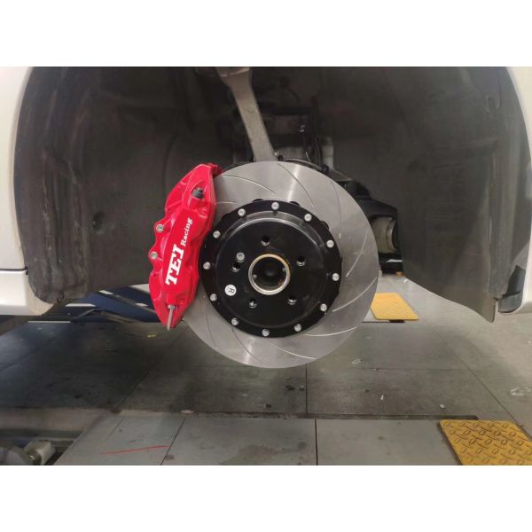 Aluminum Alloy Mercedes Benz Big Brake Kit Abrasion Resistant With 2 Calipers