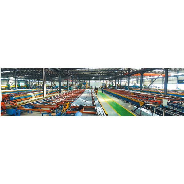 Huilv Aluminum Production.jpg ISO Customized Stylish 6005 Powder Coated Aluminium Section