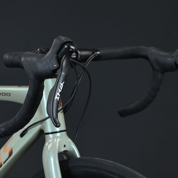 18 Speed Copy Carbon Welding Frame Road Bike Disc Brake Performance and Comfort