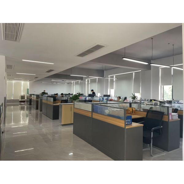 Water Pump 51.06500.7125 Engine Cooling Coolant Pump for MAN Tga 100% Tested -40℃ to 100℃