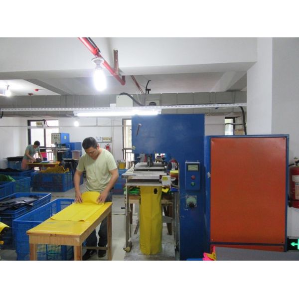 Large Capacity 10*27*24cm PVC Sports Direct Waist Bag